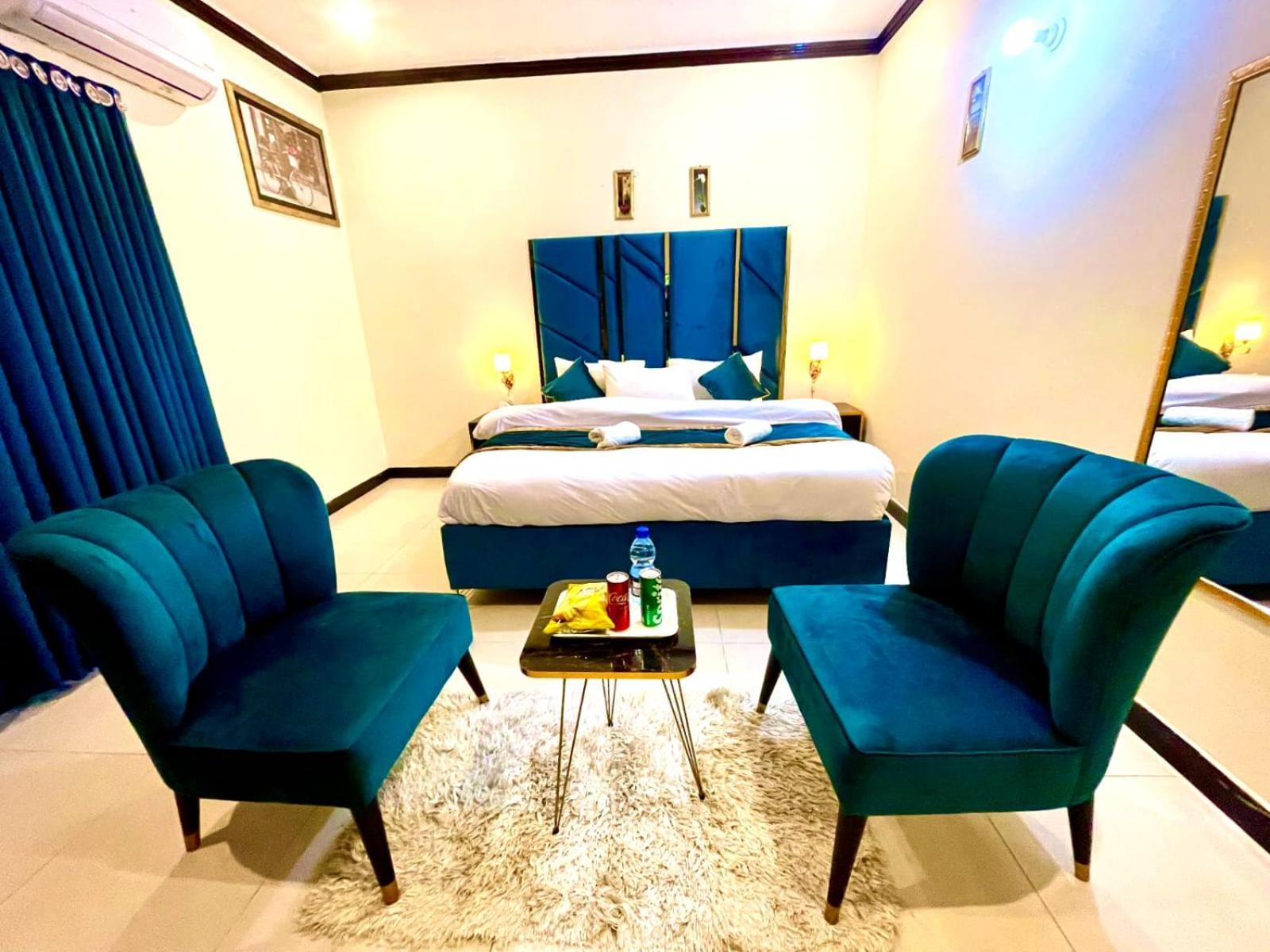 Go Room Hotel Lahore Luaran gambar