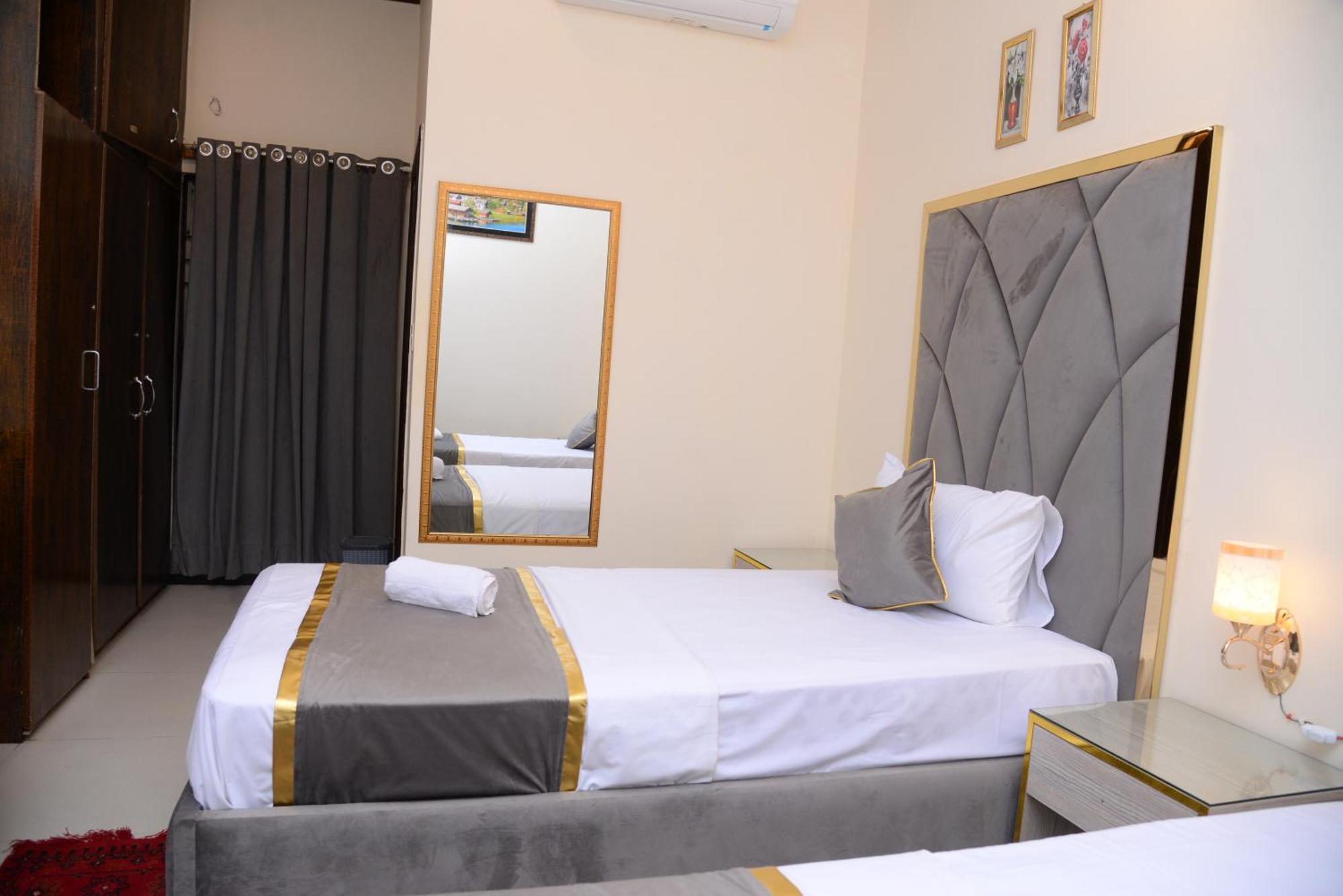 Go Room Hotel Lahore Luaran gambar