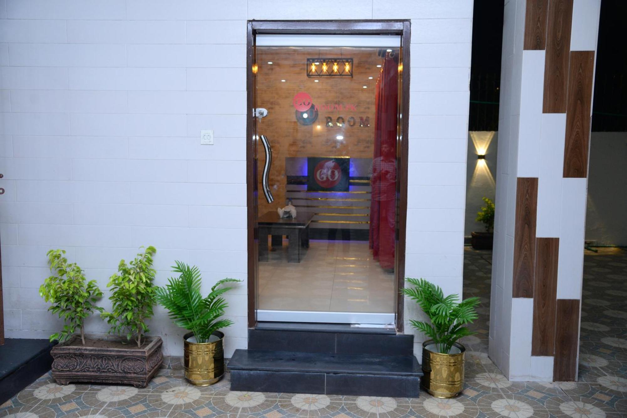 Go Room Hotel Lahore Luaran gambar